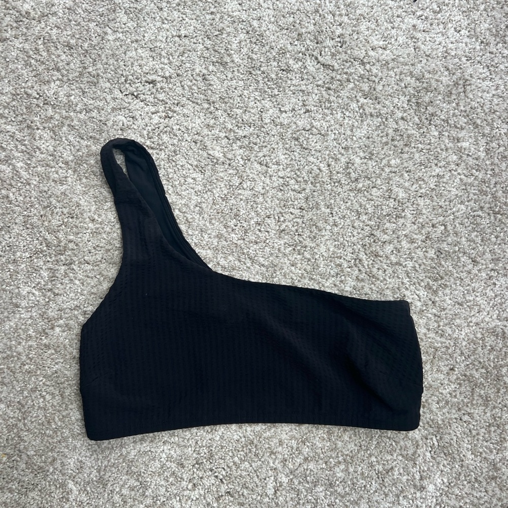 Lululemon Athletica Black Top
